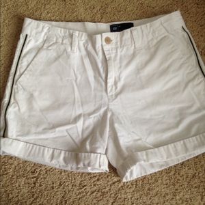 GAP shorts